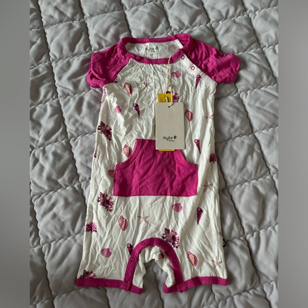 Kyte baby 3T shell shortall